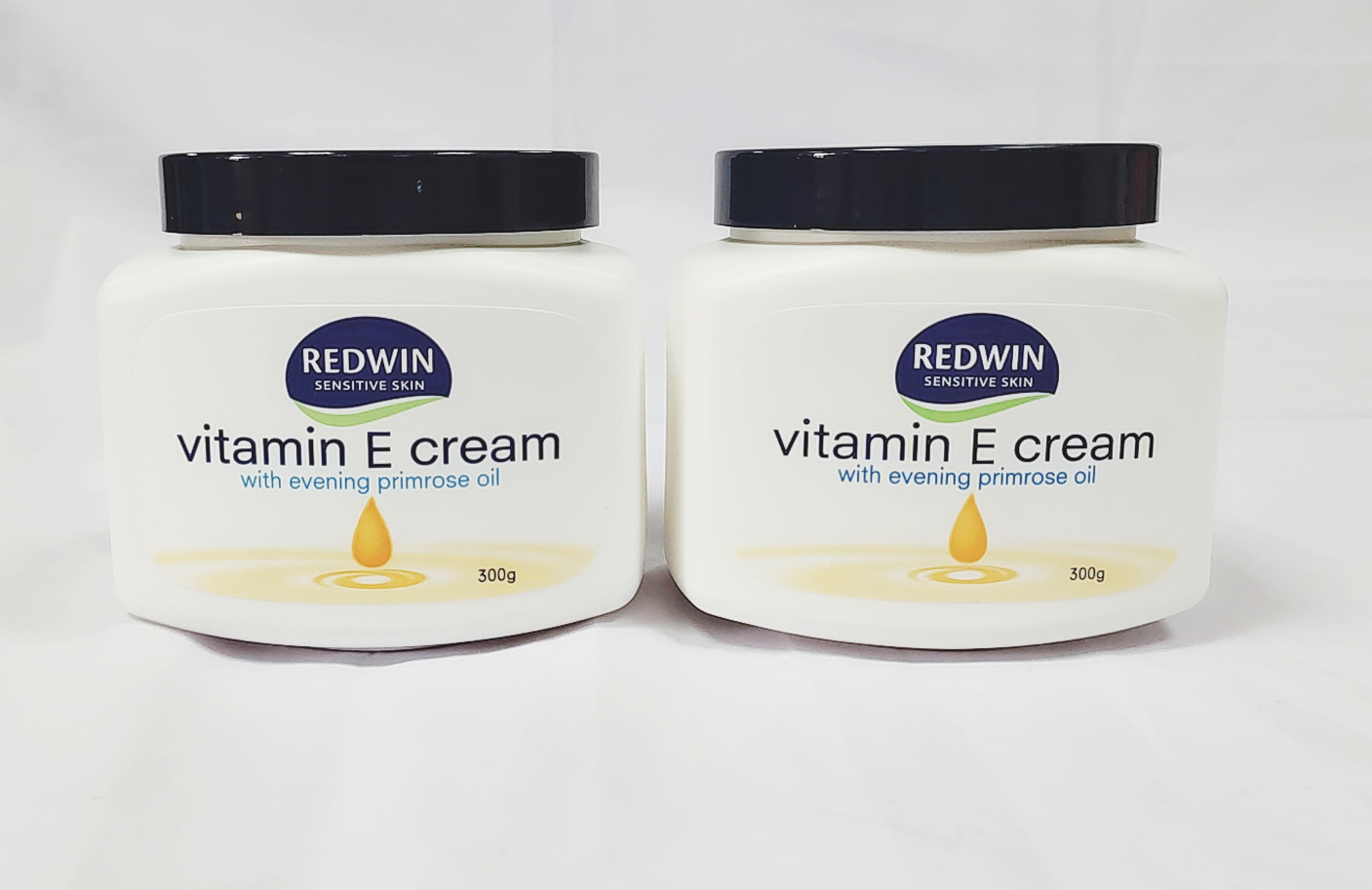 Kem dưỡng ẩm Vitamin E Redwin thật và giả có điểm khác biệt gì về chất lượng và thành phần?